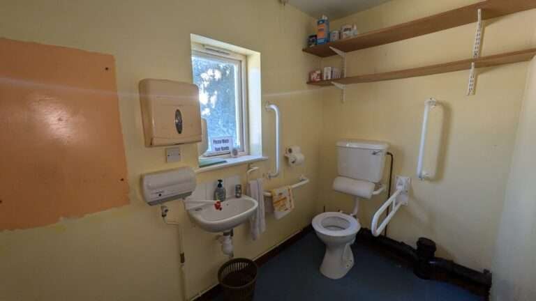 PXL_20241120_104147676